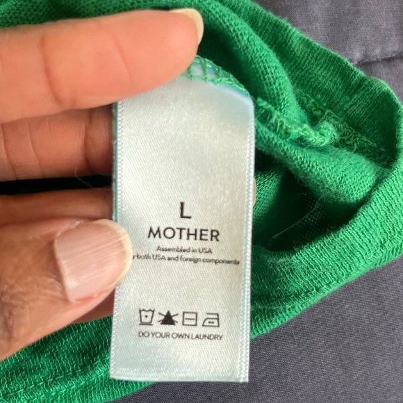 LIKE NEW - MOTHER - The Sinful Wash Golf Green For Sure Crewneck Tee - Sz Large - Picture 5 of 12